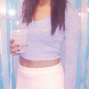 Blue cropped scoop neck long sleeve